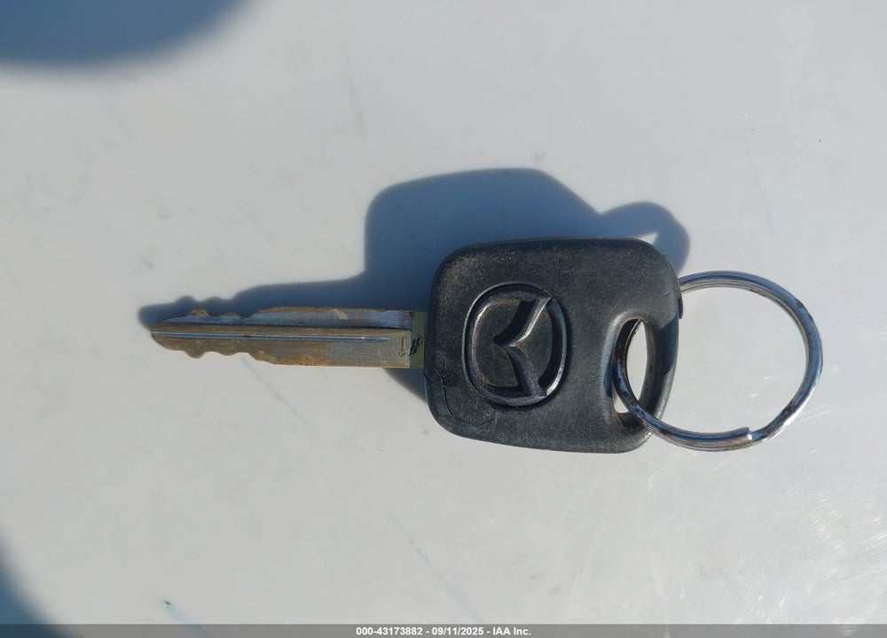 2001 MAZDA TRIBUTE ES V6/LX V6 VIN: 4F2YU08161KM17715