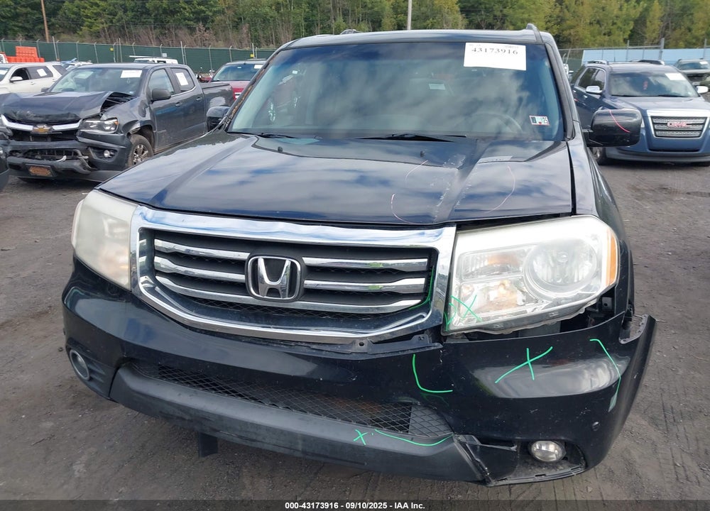 2012 HONDA PILOT VIN: 5FNYF4H96CB012171
