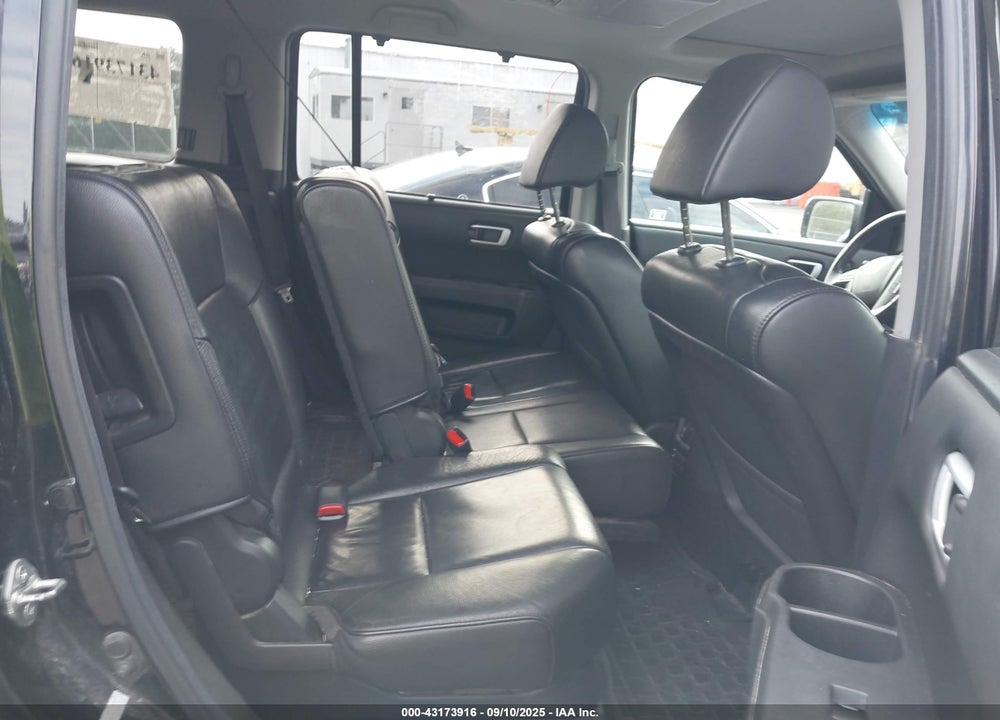 2012 HONDA PILOT VIN: 5FNYF4H96CB012171