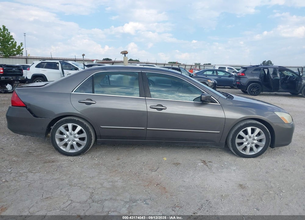2006 HONDA ACCORD SDN EX-L V6 VIN: 1HGCM66526A055738