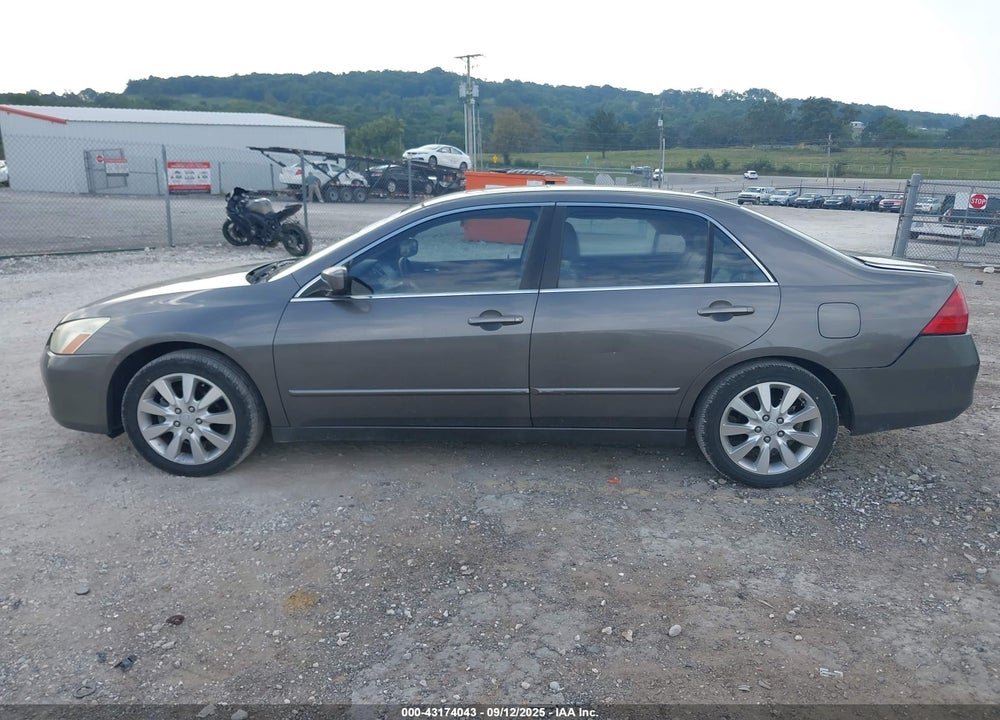 2006 HONDA ACCORD SDN EX-L V6 VIN: 1HGCM66526A055738