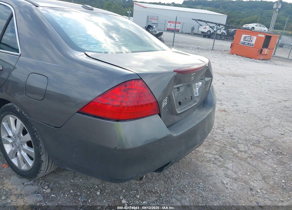 2006 HONDA ACCORD SDN EX-L V6 VIN: 1HGCM66526A055738