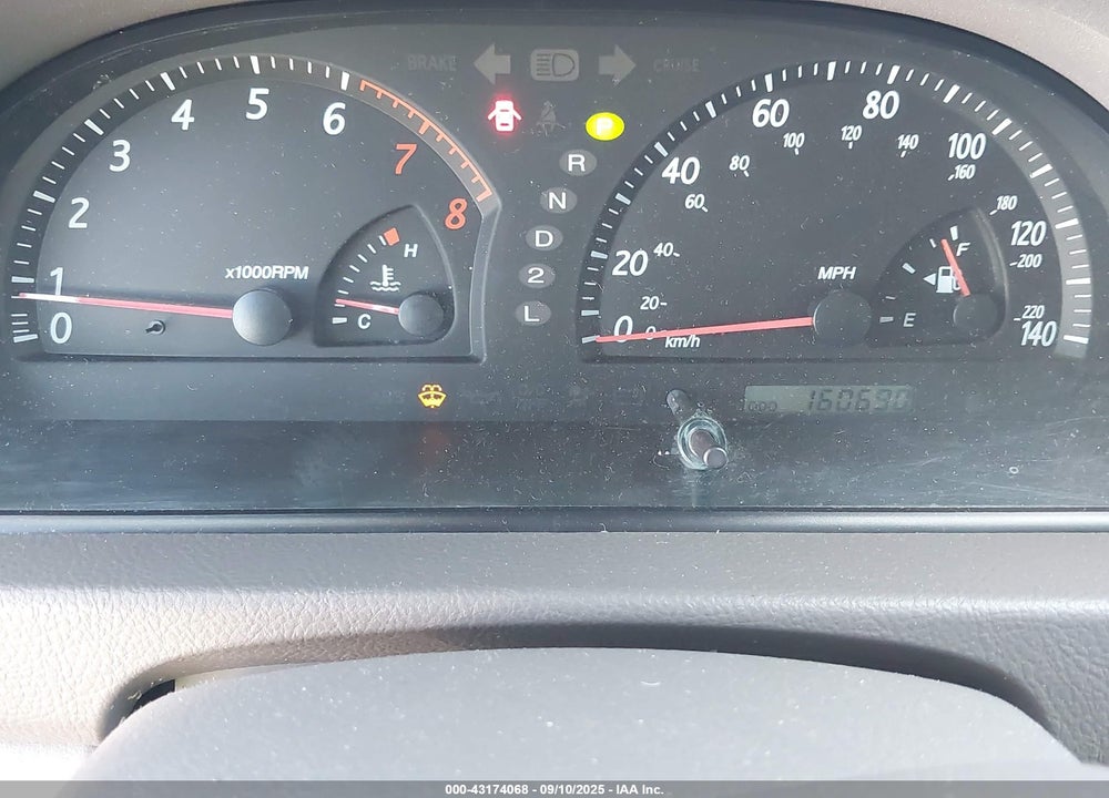 2004 TOYOTA CAMRY LE VIN: JTDBE32K240272050