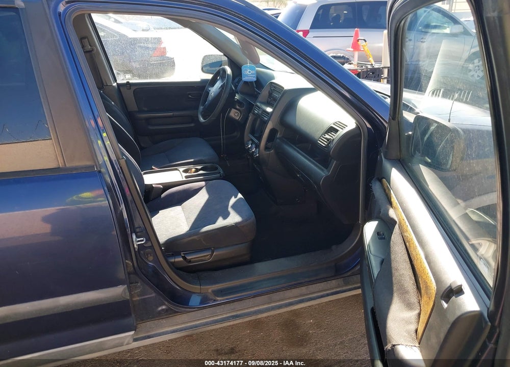 2006 HONDA CR-V LX VIN: JHLRD78586C013187