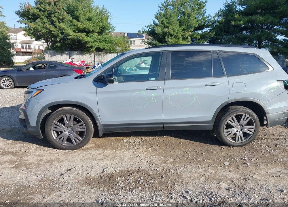 2022 HONDA PILOT VIN: 5FNYF6H33NB090370