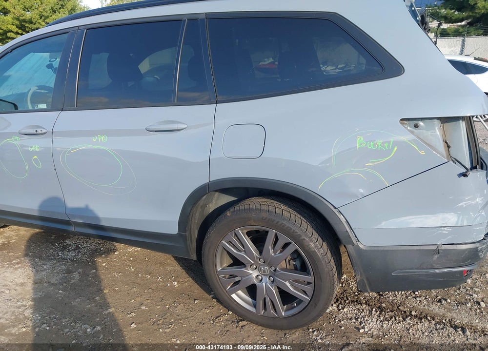 2022 HONDA PILOT VIN: 5FNYF6H33NB090370