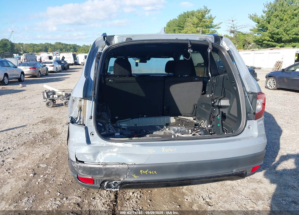 2022 HONDA PILOT VIN: 5FNYF6H33NB090370