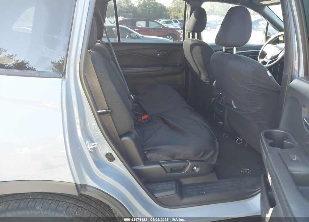 2022 HONDA PILOT VIN: 5FNYF6H33NB090370