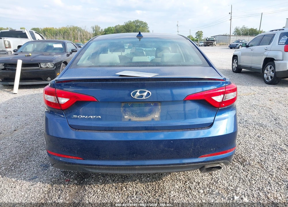 2017 HYUNDAI SONATA VIN: 5NPE24AF2HH531757