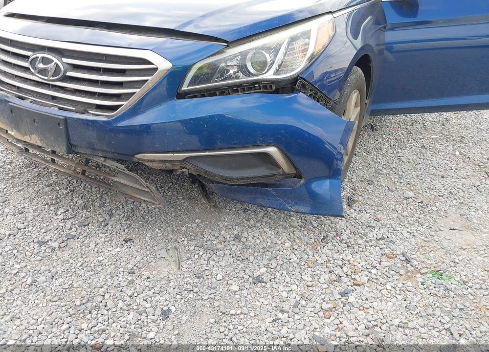 2017 HYUNDAI SONATA VIN: 5NPE24AF2HH531757