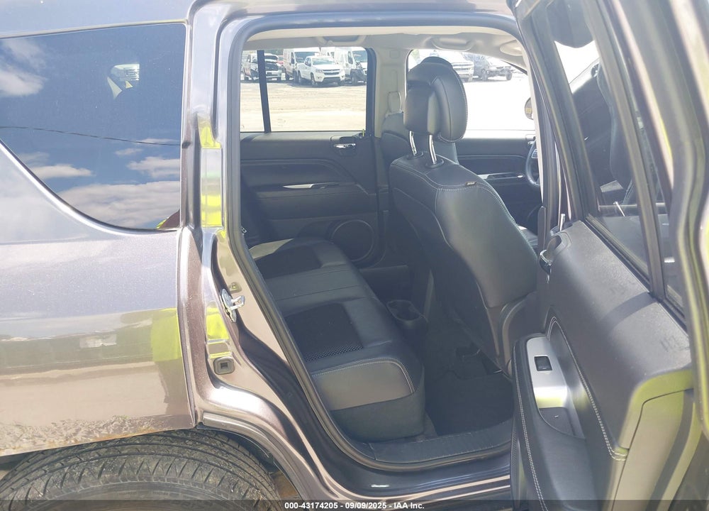 2014 JEEP COMPASS VIN: 1C4NJDEB0ED865412