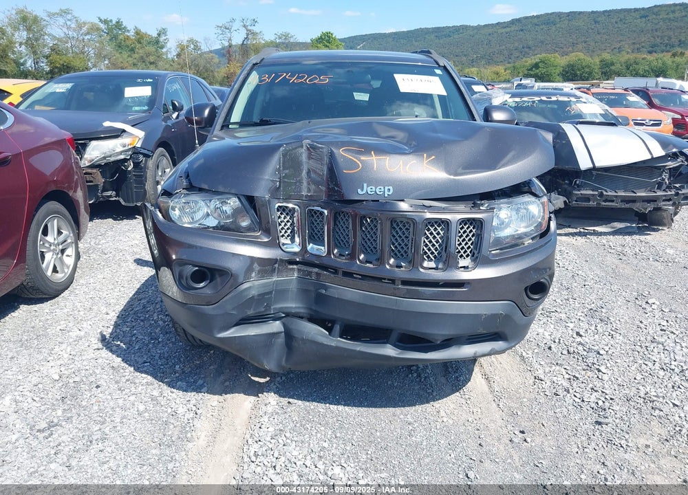 2014 JEEP COMPASS VIN: 1C4NJDEB0ED865412