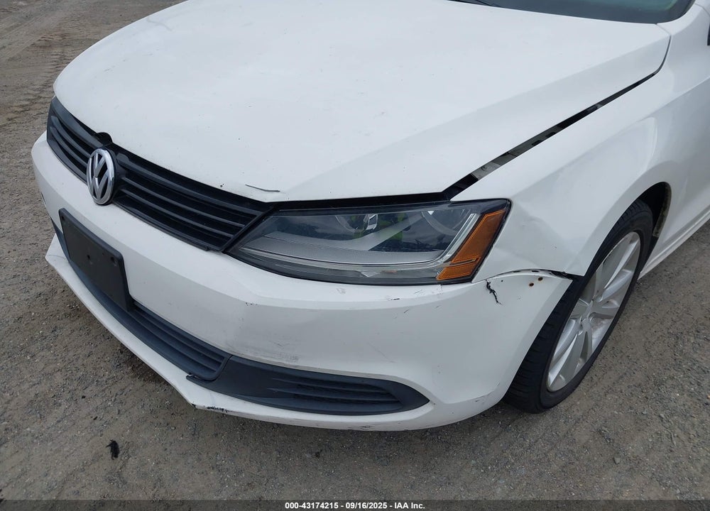 2012 VOLKSWAGEN JETTA VIN: 3VW2K7AJXCM389327