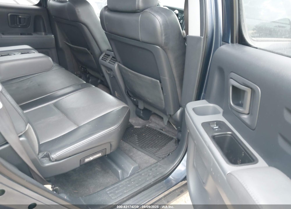 2006 HONDA RIDGELINE RTL VIN: 2HJYK165X6H500995