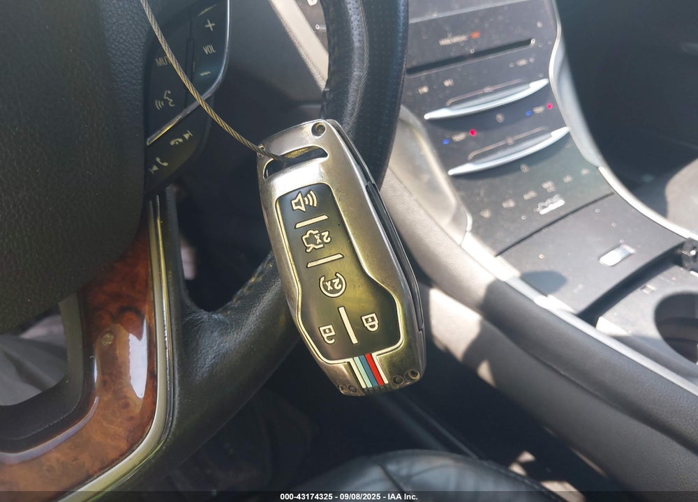 2014 LINCOLN MKZ VIN: 3LN6L2GK5ER807525