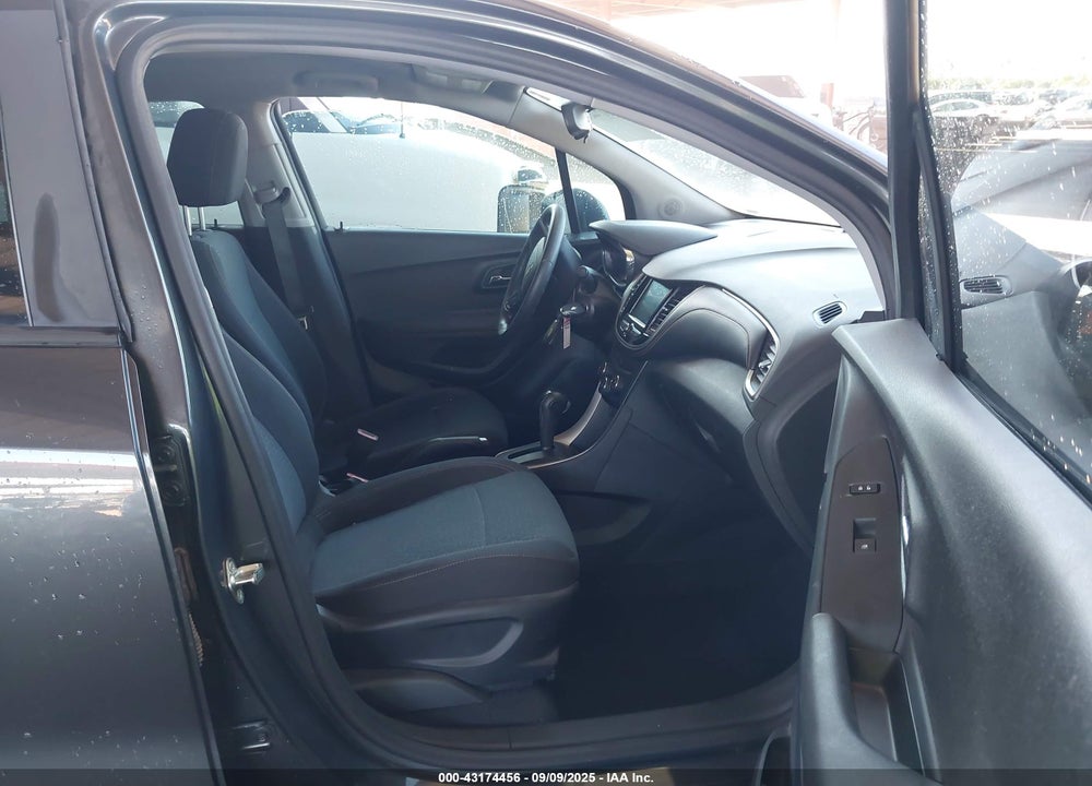 2020 CHEVROLET TRAX VIN: 3GNCJNSBXLL136415