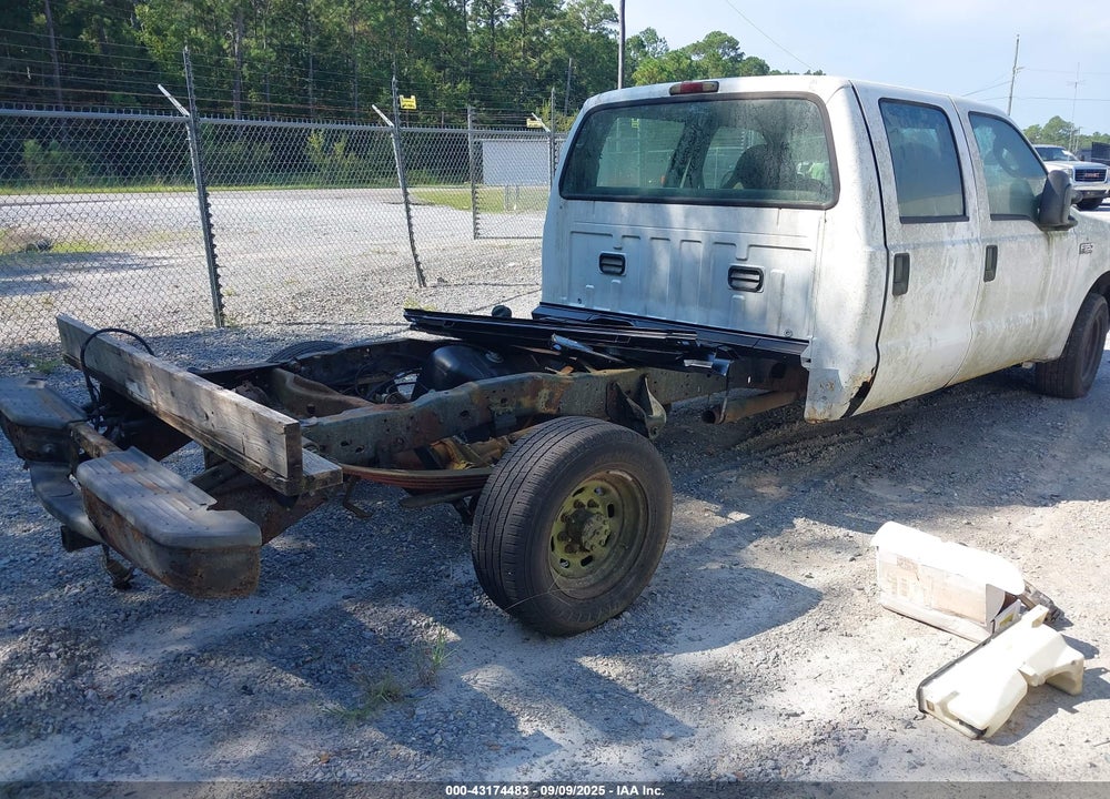 2004 FORD F-350 LARIAT/XL/XLT VIN: 1FTSW30L14ED45842