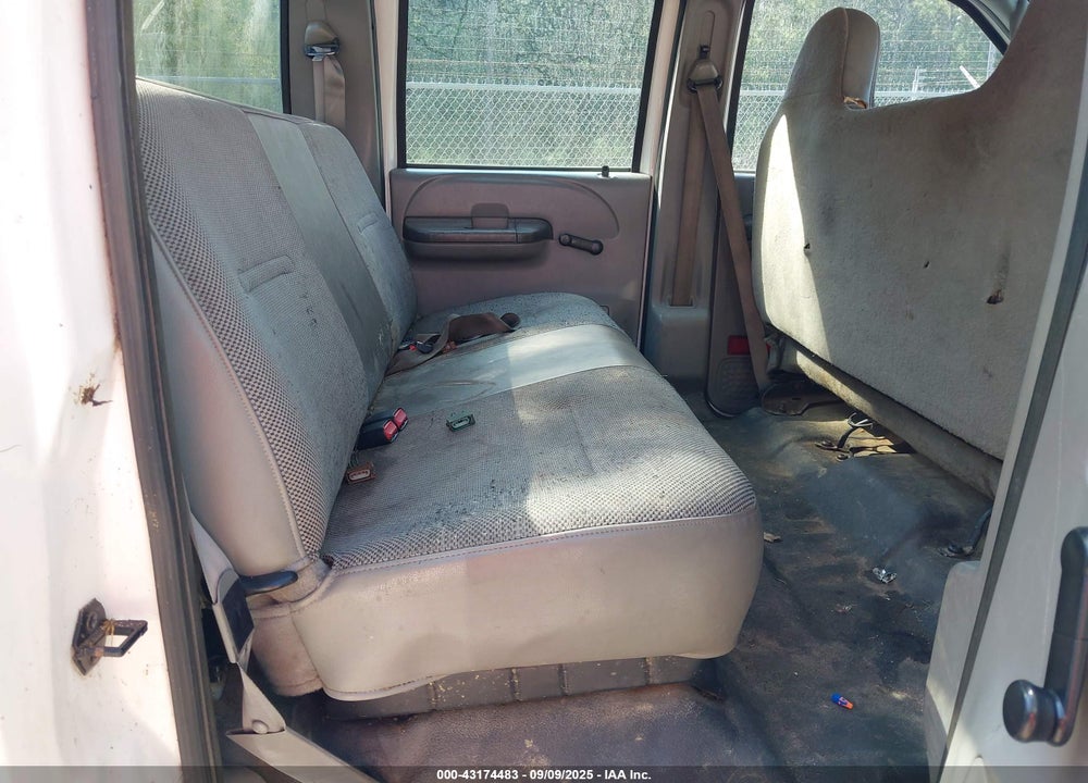 2004 FORD F-350 LARIAT/XL/XLT VIN: 1FTSW30L14ED45842