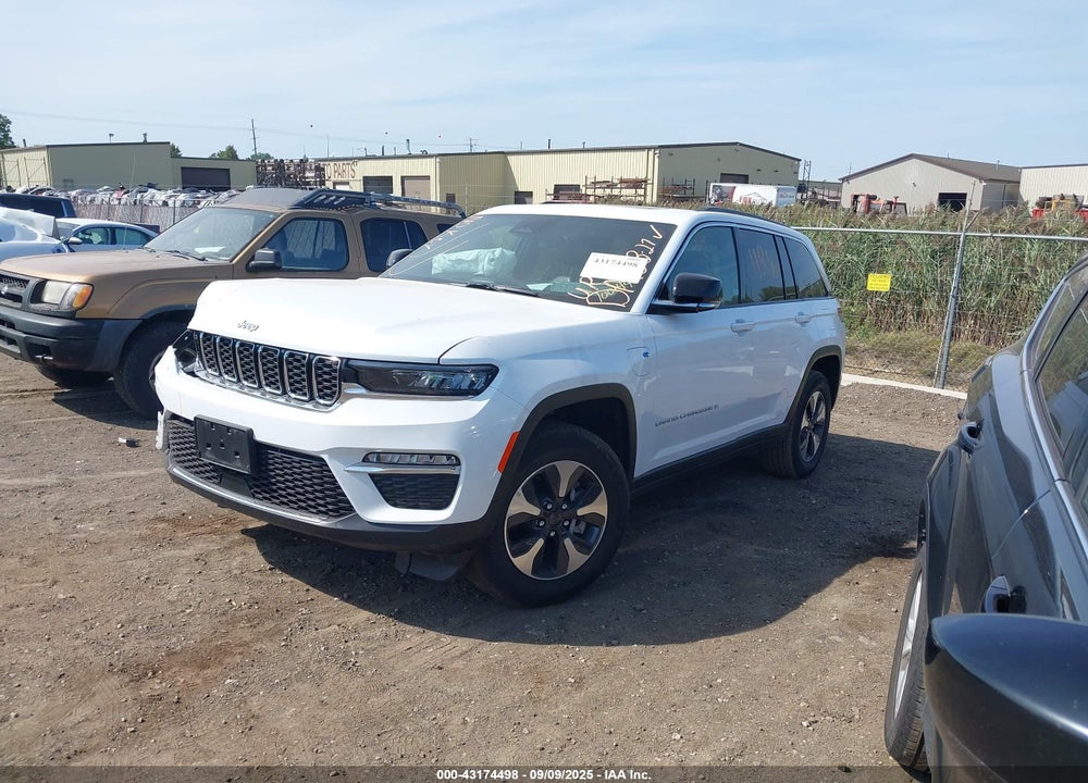 2025 JEEP GRAND CHEROKEE 4XE VIN: 1C4RJYB64S8700144