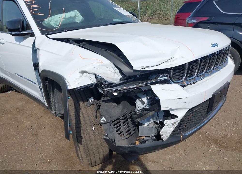 2025 JEEP GRAND CHEROKEE 4XE VIN: 1C4RJYB64S8700144