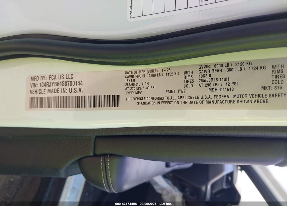2025 JEEP GRAND CHEROKEE 4XE VIN: 1C4RJYB64S8700144