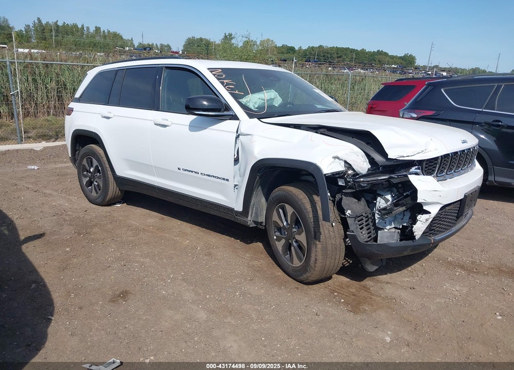 2025 JEEP GRAND CHEROKEE 4XE VIN: 1C4RJYB64S8700144