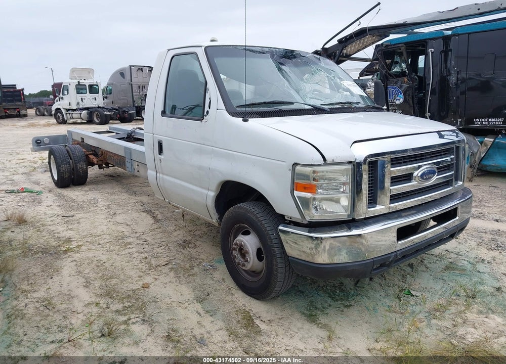 2011 FORD E-450 CUTAWAY VIN: 1FDXE4FS4BDB27521