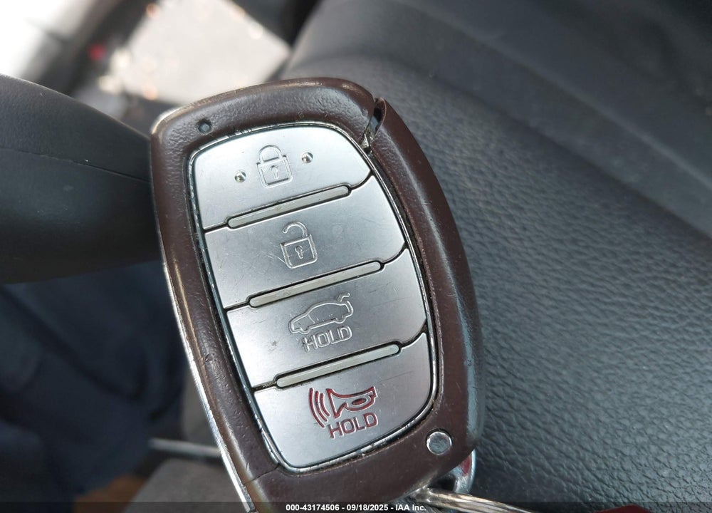 2015 HYUNDAI SONATA VIN: 5NPE34AF5FH171152