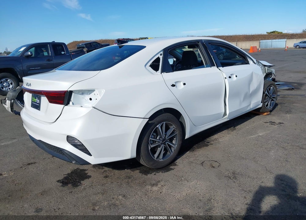 2023 KIA FORTE VIN: 3KPF24AD4PE675719