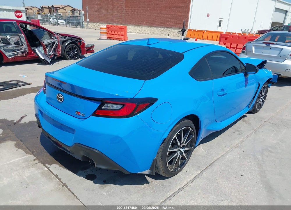 2024 TOYOTA GR 86 VIN: JF1ZNBB18R9758869