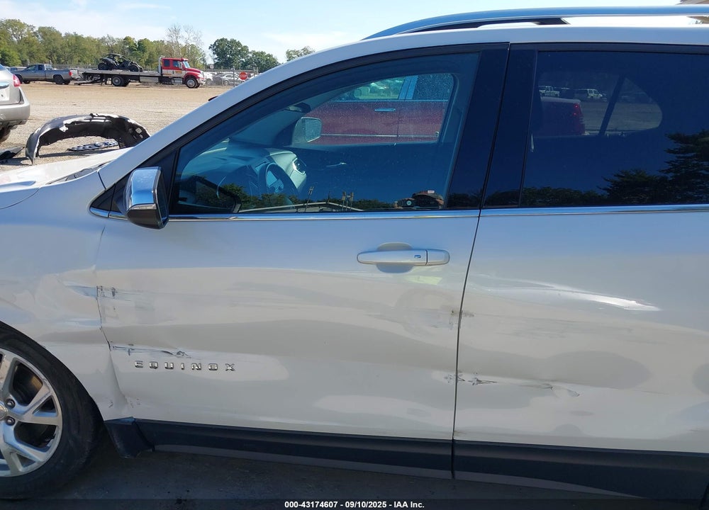 2019 CHEVROLET EQUINOX LT VIN: 2GNAXVEXXK6222579