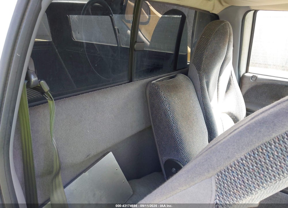 1997 DODGE DAKOTA SLT/SPORT VIN: 1B7FL26X9VS179183