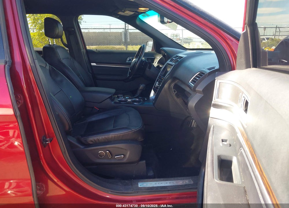 2016 FORD EXPLORER VIN: 1FM5K8F8XGGA29806