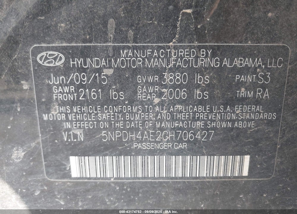 2016 HYUNDAI ELANTRA VIN: 5NPDH4AE2GH706427