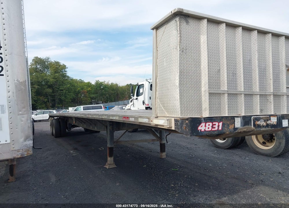 2004 GREAT DANE FLAT BED VIN: 1GRDM96284M701893
