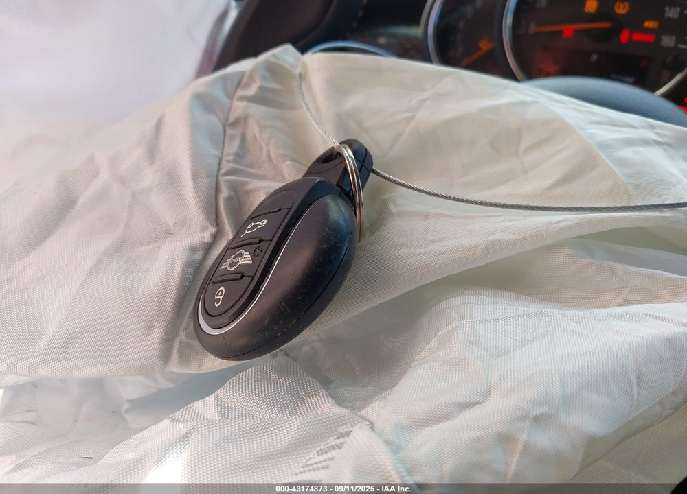 2014 MINI HARDTOP VIN: WMWXM7C52ET987495