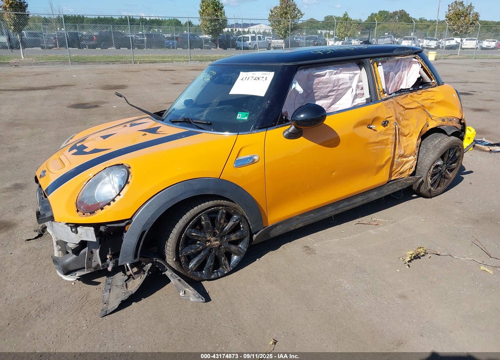 2014 MINI HARDTOP VIN: WMWXM7C52ET987495