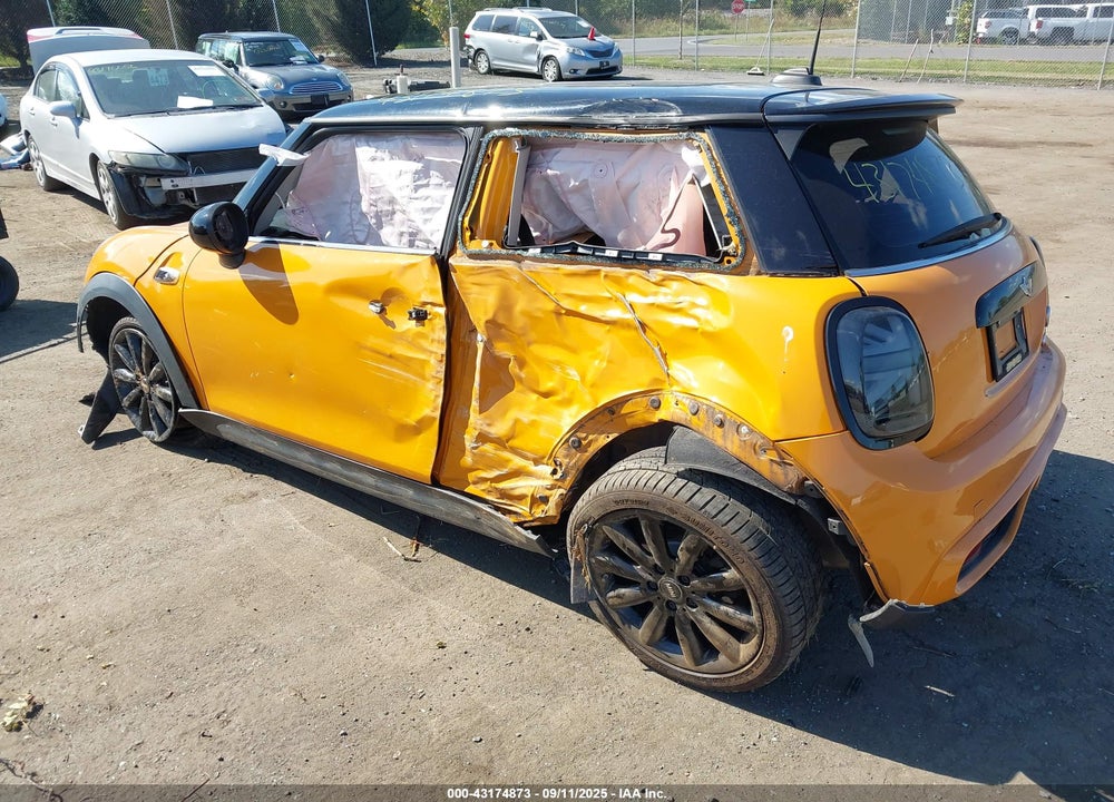 2014 MINI HARDTOP VIN: WMWXM7C52ET987495