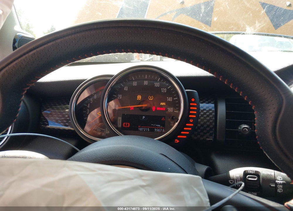 2014 MINI HARDTOP VIN: WMWXM7C52ET987495