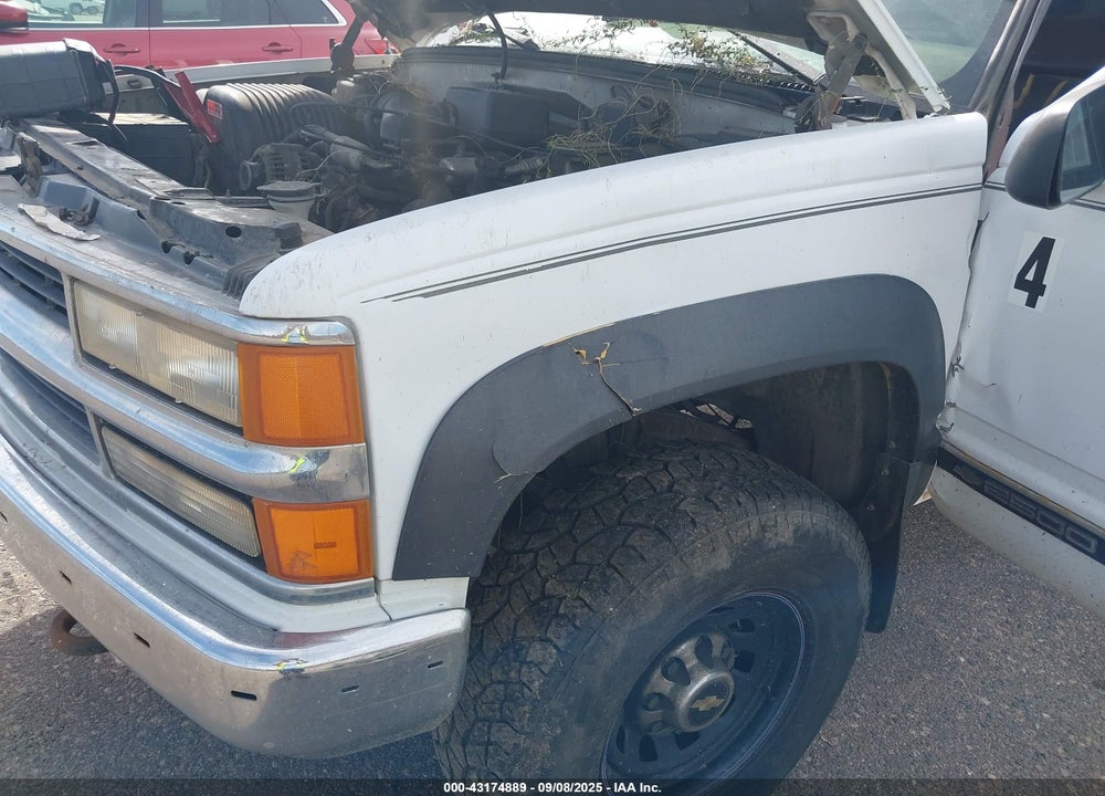 1997 CHEVROLET K2500 HD FLEETSIDE VIN: 1GCGK29R8VE105370