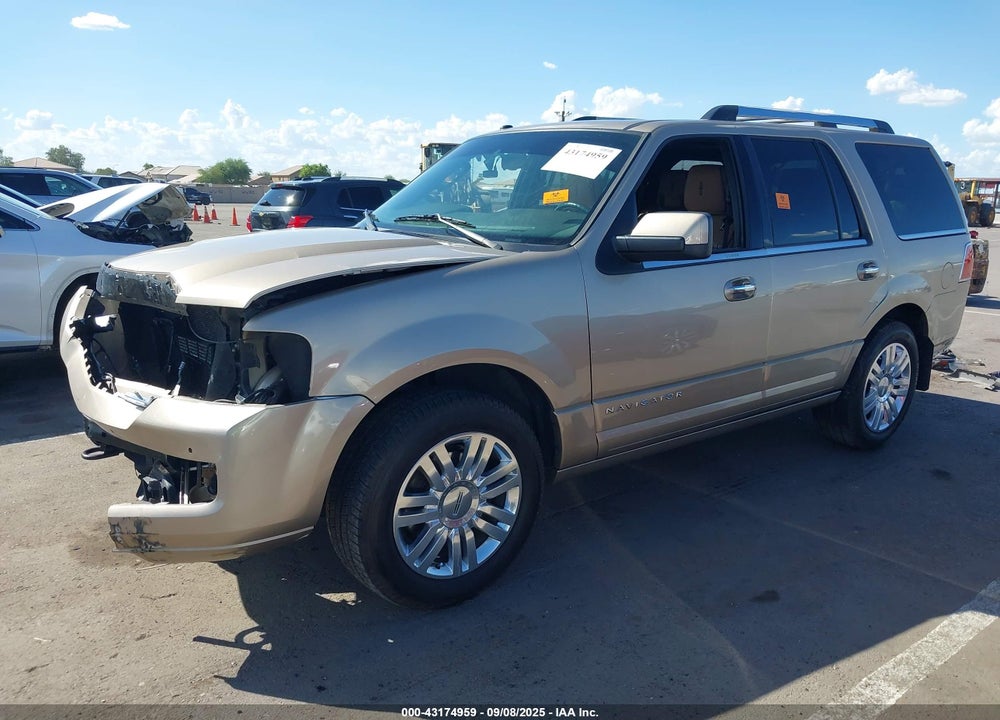 2014 LINCOLN NAVIGATOR VIN: 5LMJJ2J50EEL00468