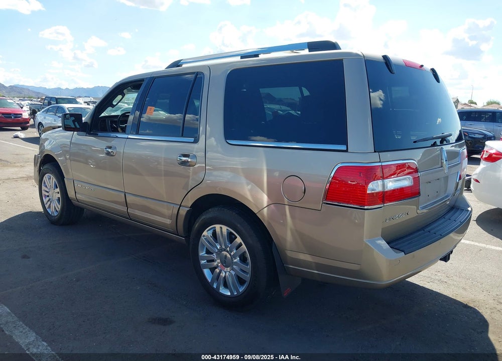 2014 LINCOLN NAVIGATOR VIN: 5LMJJ2J50EEL00468