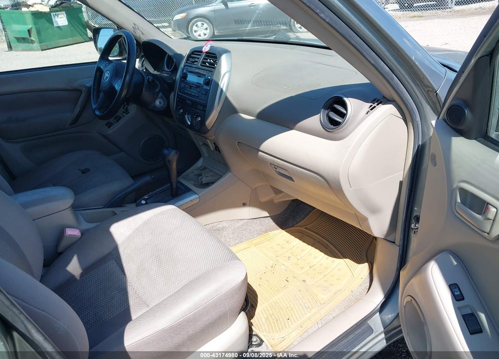 2005 TOYOTA RAV4 VIN: JTEHD20V150055686