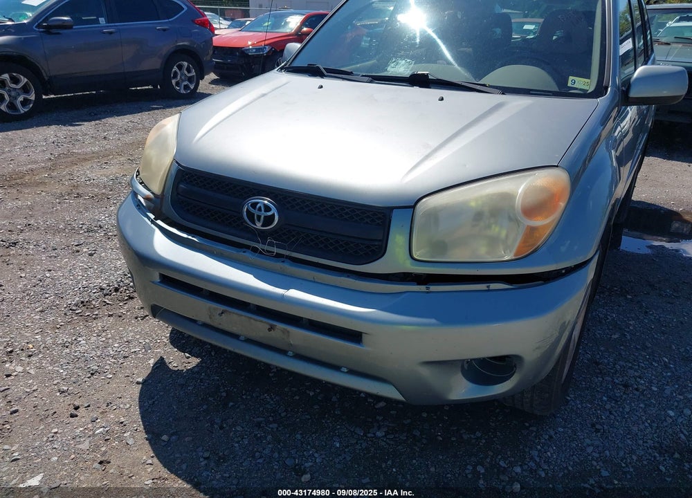2005 TOYOTA RAV4 VIN: JTEHD20V150055686