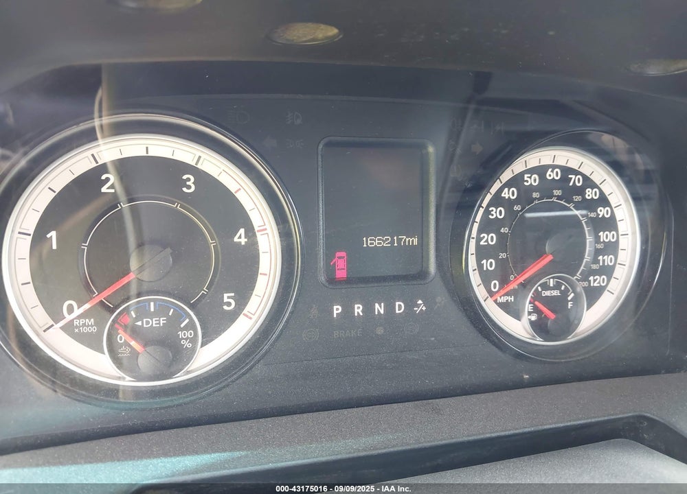 2018 RAM 2500 TRADESMAN 4X4 8' BOX VIN: 3C6UR5HL7JG313232