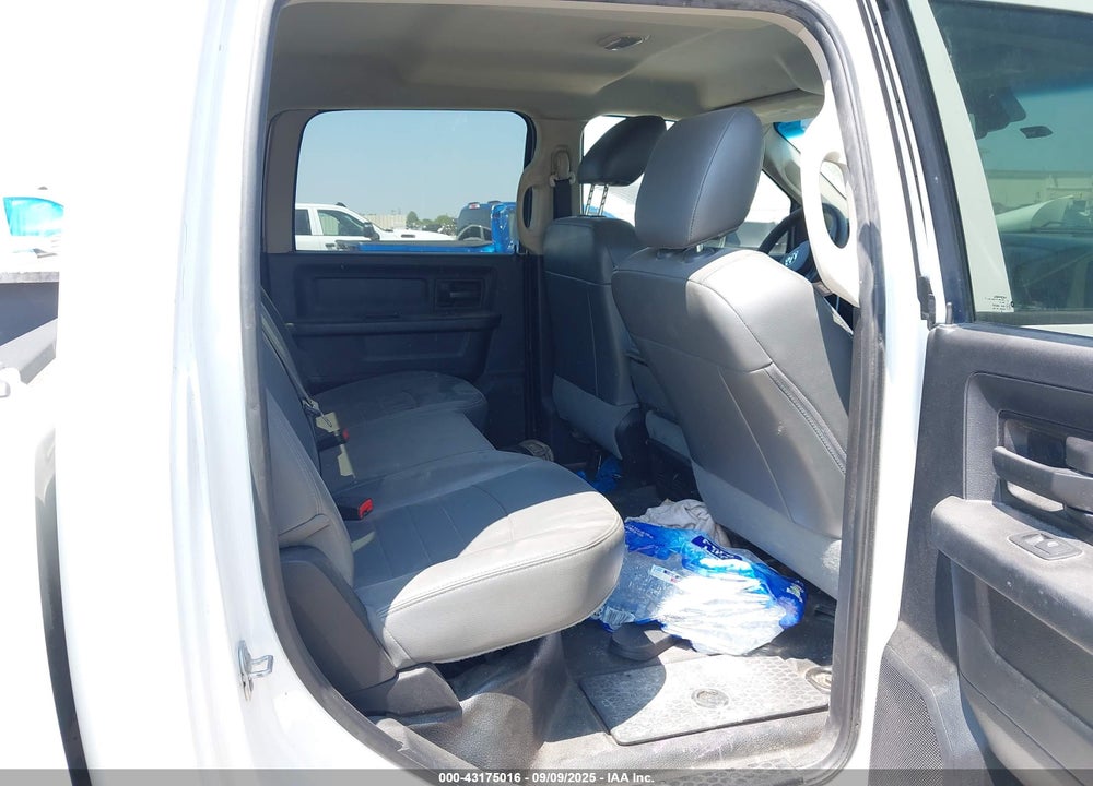 2018 RAM 2500 TRADESMAN 4X4 8' BOX VIN: 3C6UR5HL7JG313232