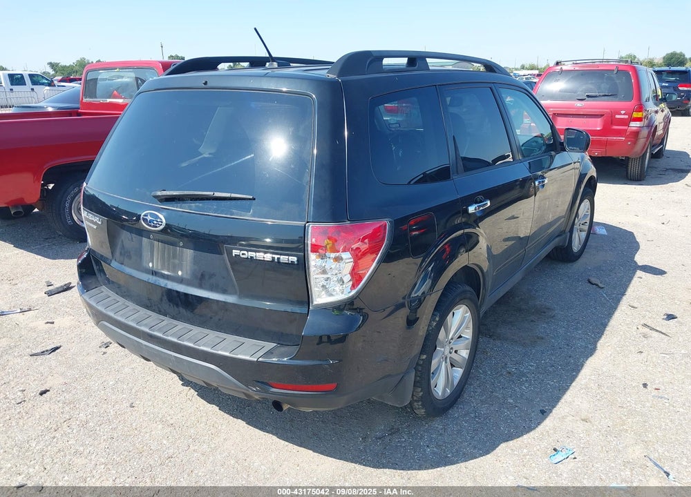 2011 SUBARU FORESTER 2.5X PREMIUM VIN: JF2SHBCC8BH735432
