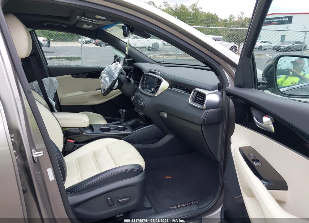 2018 KIA SORENTO VIN: 5XYPK4A56JG361156