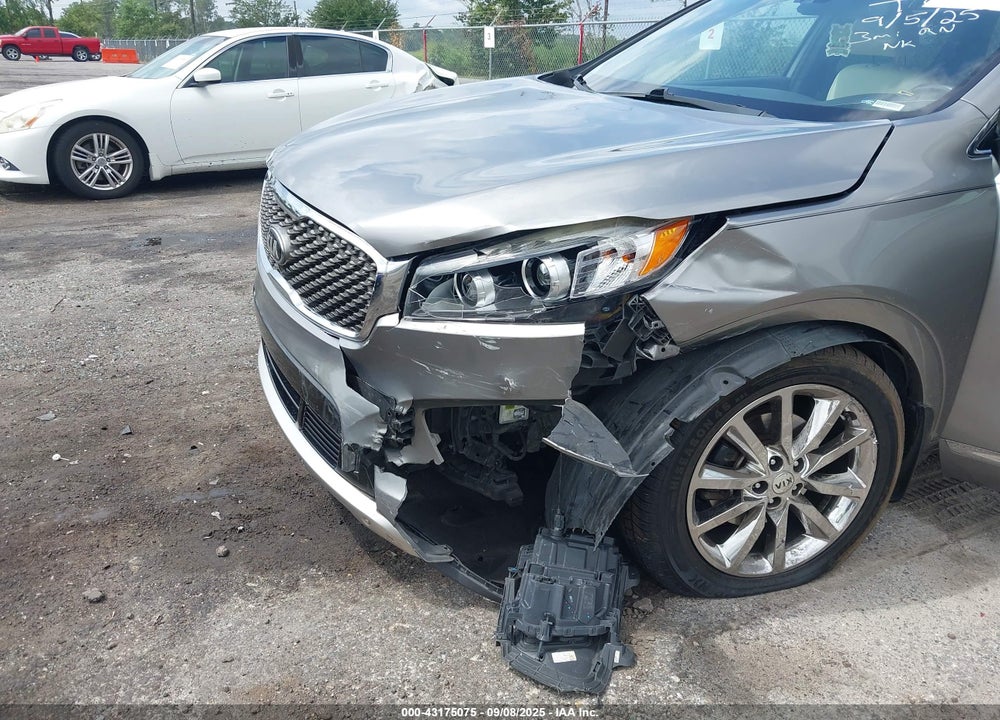 2018 KIA SORENTO VIN: 5XYPK4A56JG361156