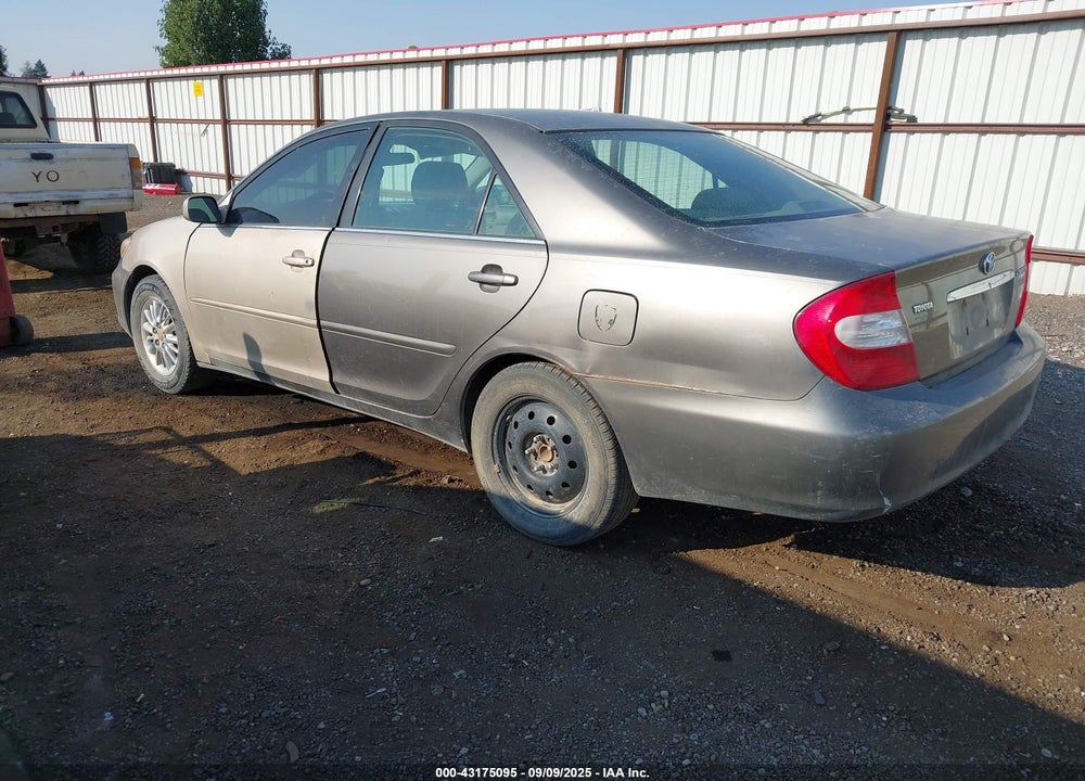 2002 TOYOTA CAMRY LE VIN: 4T1BE32K92U513720